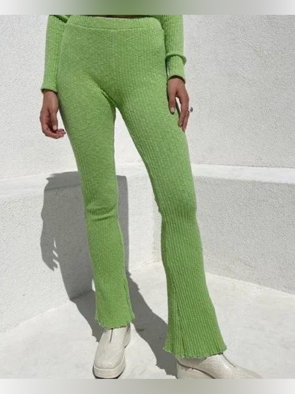 NWOT Lisa Says Gah Green”Bec” Chunky Ribbed Flare Pants